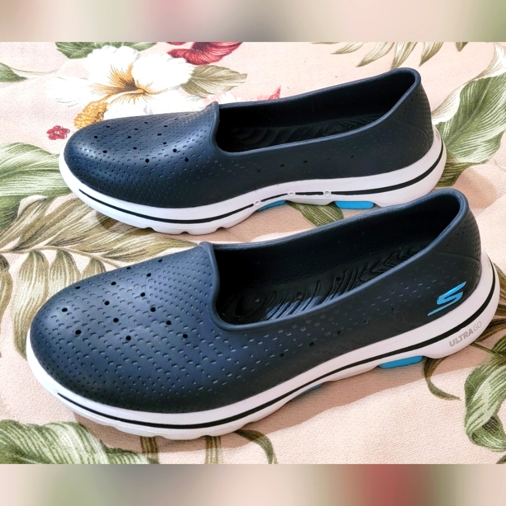 #460 Skechers Cali Gear GO WALK Rubber Slip Ons Black (SEE DESCRIPTION) - Picture 7 of 8